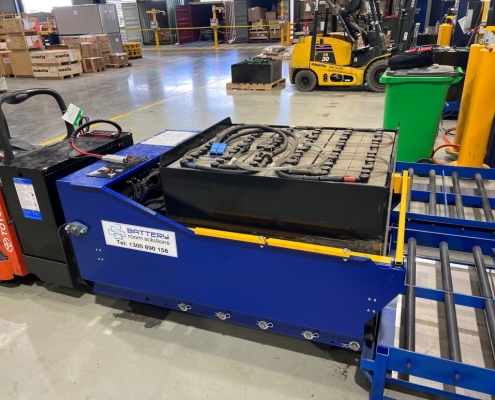 Battery Handling Room Transfer Cart Forklift Traction ( (4)